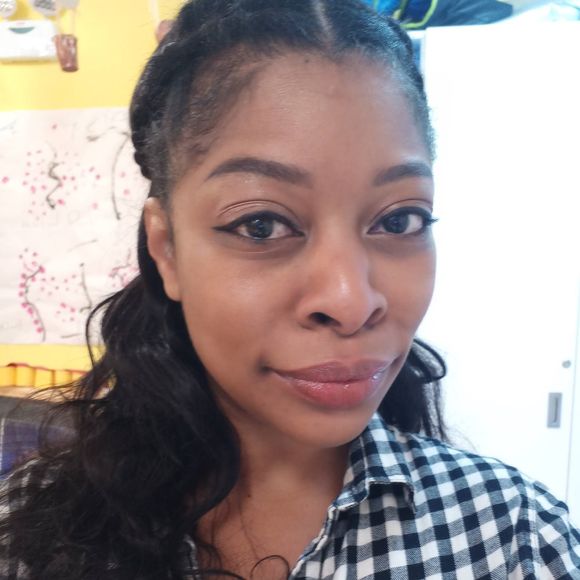 Meet your Posher, Mara - Picture 1 of 1